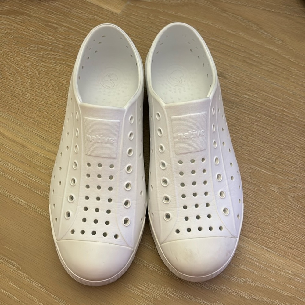 White Native Water Shoes J3